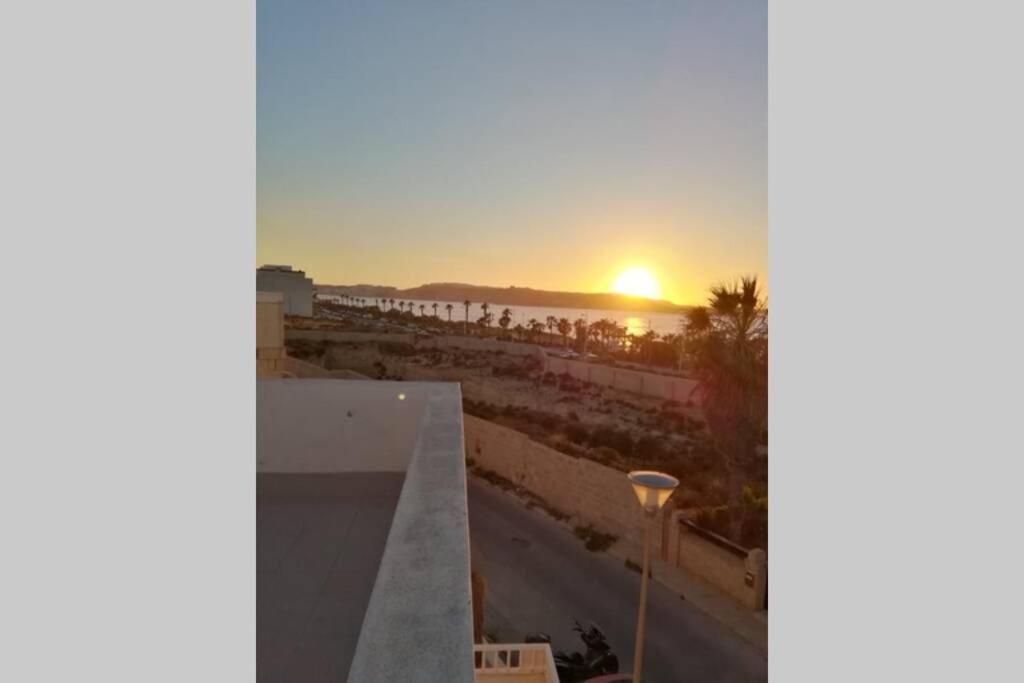 Sunshine Holiday Apartment 5 With Spectacular Seaviews St. Paul's Bay Exteriör bild