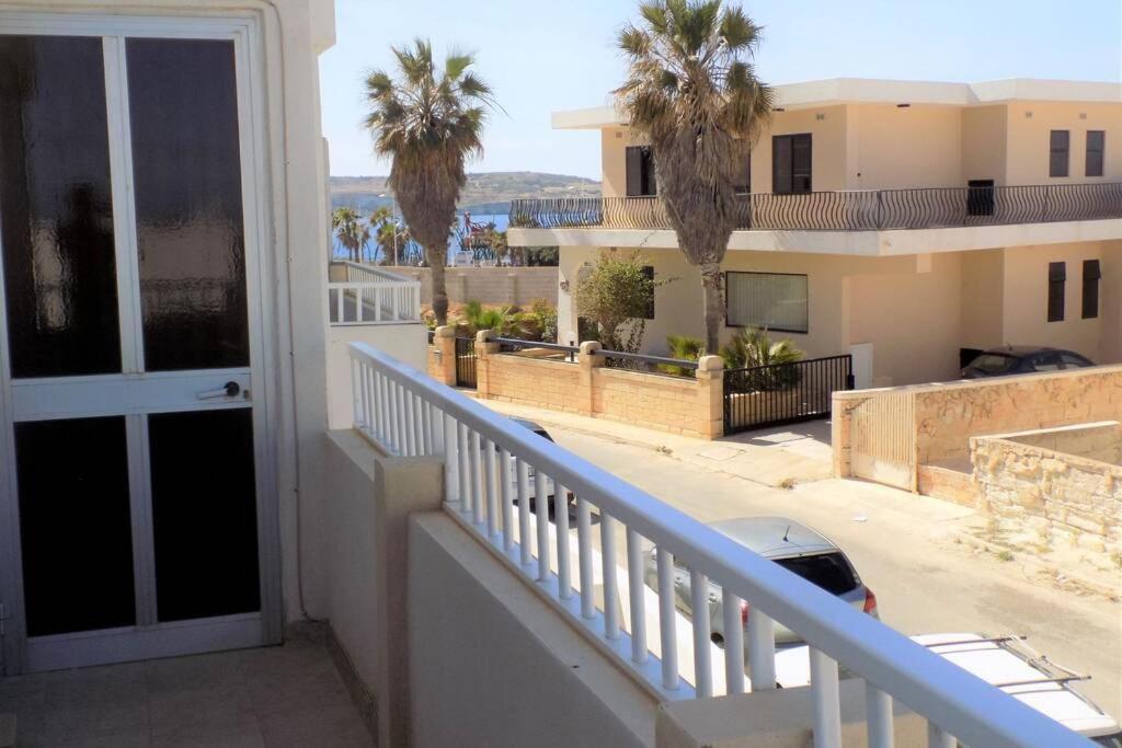 Sunshine Holiday Apartment 5 With Spectacular Seaviews St. Paul's Bay Exteriör bild